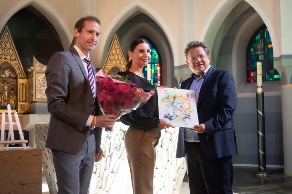Theresa Enke hat den DJK-Ethikpreis des Sports 2023 erhalten